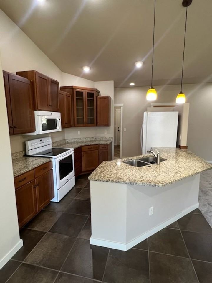 1497 Copper Loop - Photo 6 of 28
