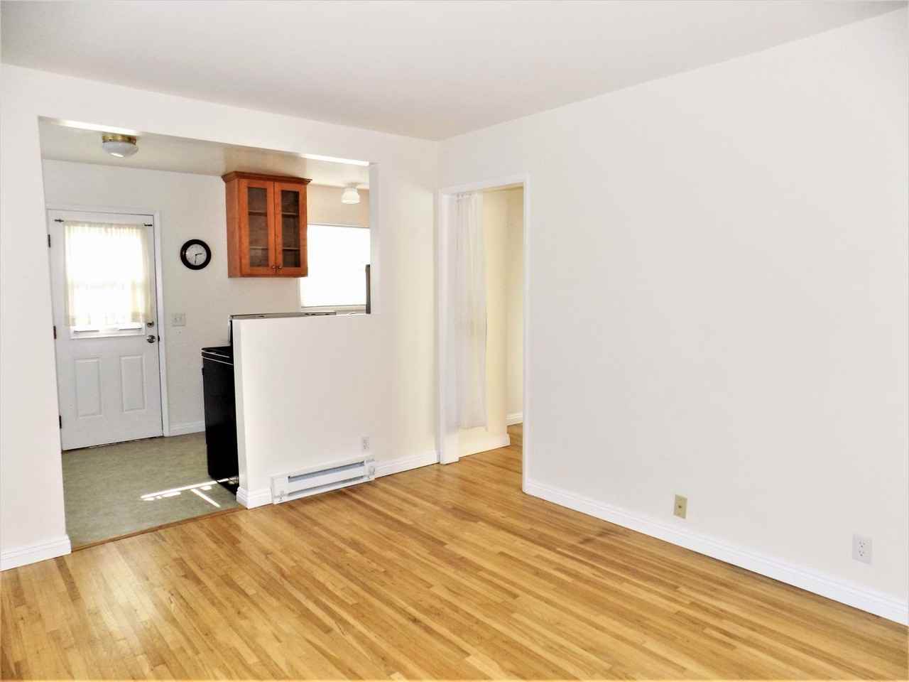 324 W 19th St - Photo 3 of 11