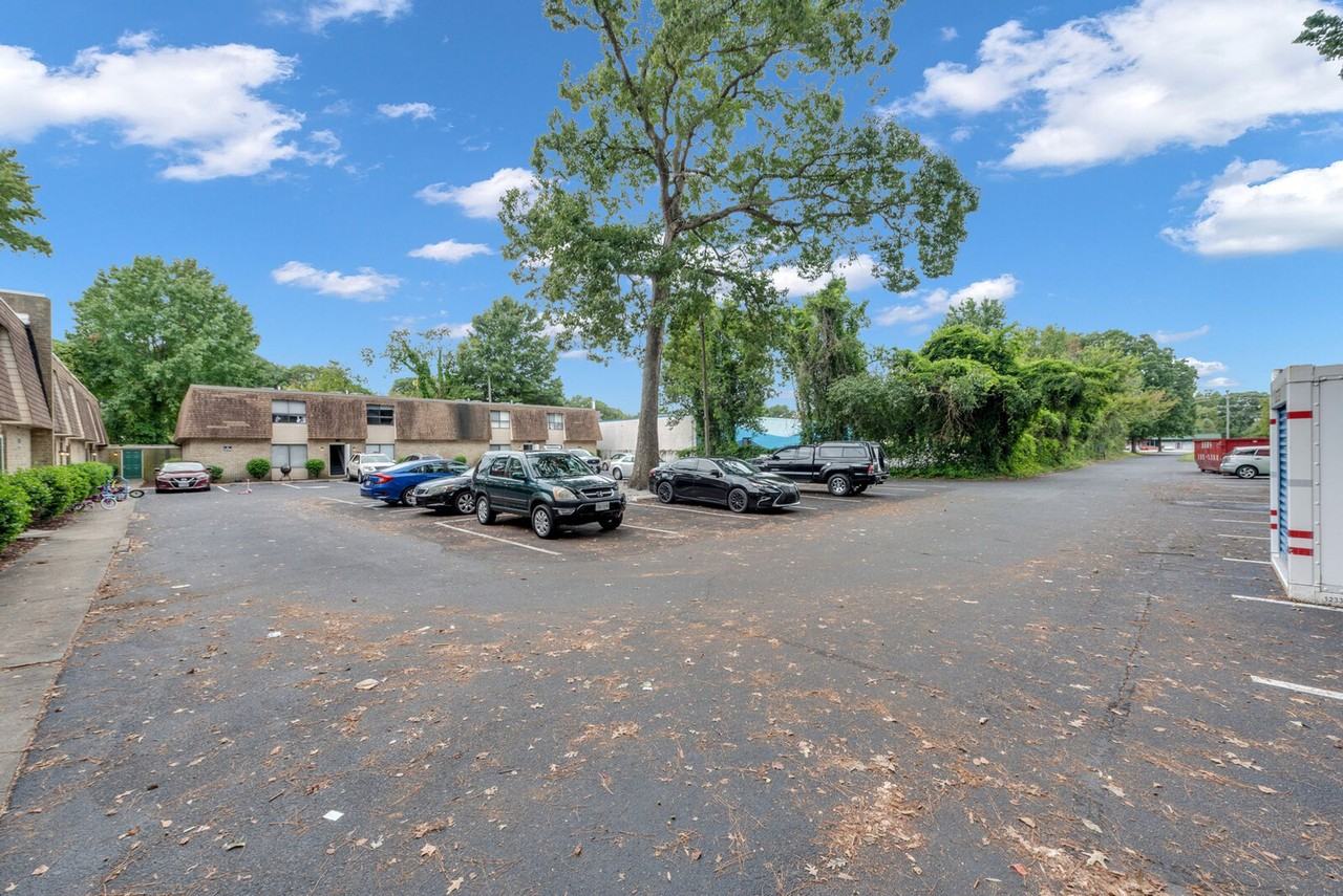 1535 Johnston's Wood Landings - Photo 3 of 35