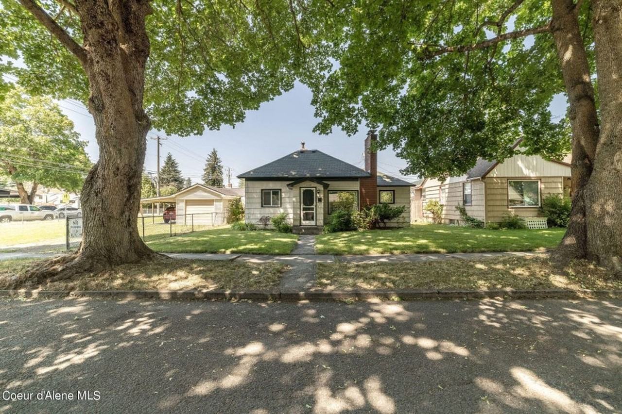 1109 E Coeur D Alene Ave - Photo 3 of 50