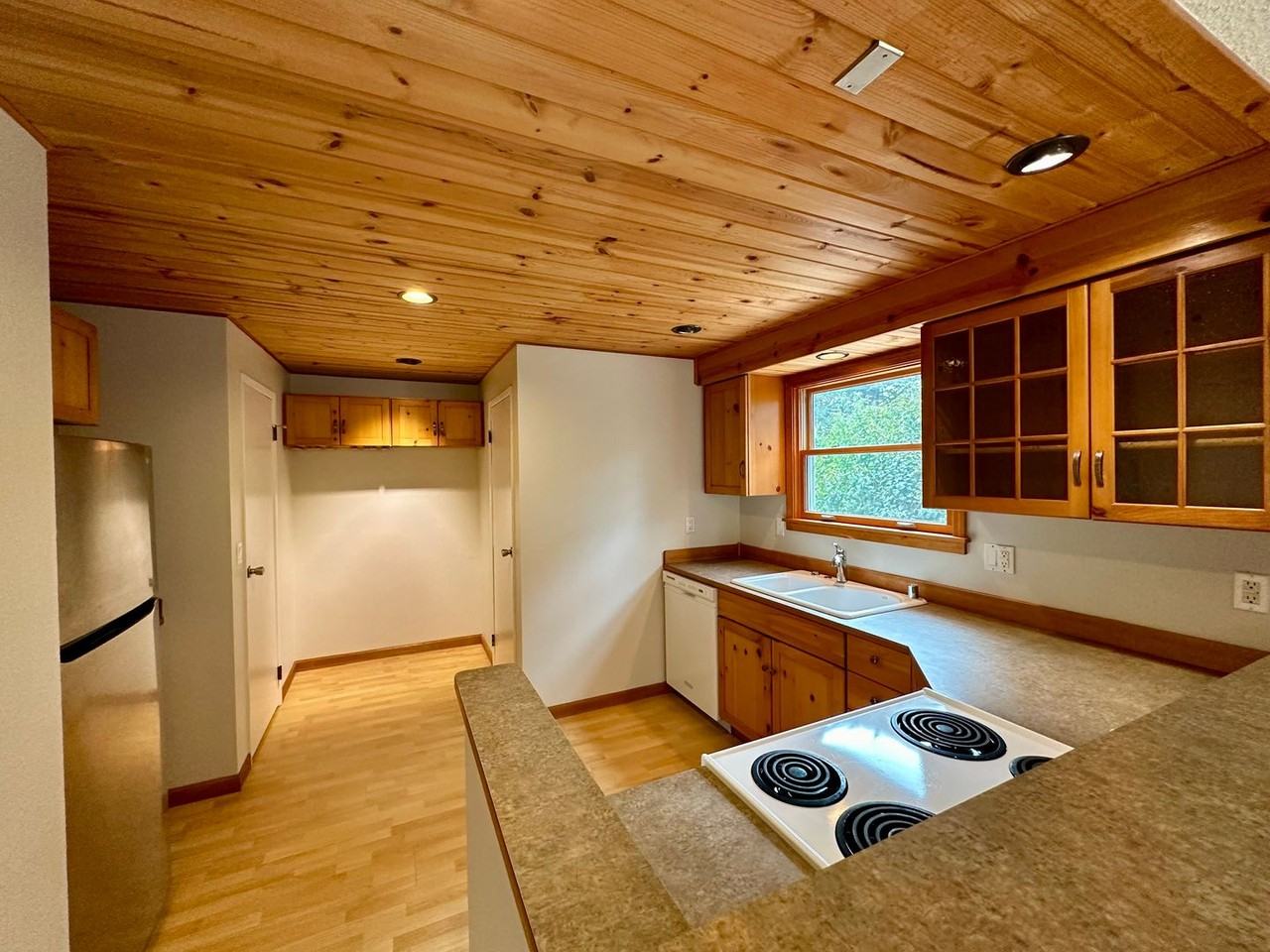 2813 Erie St - Photo 3 of 19