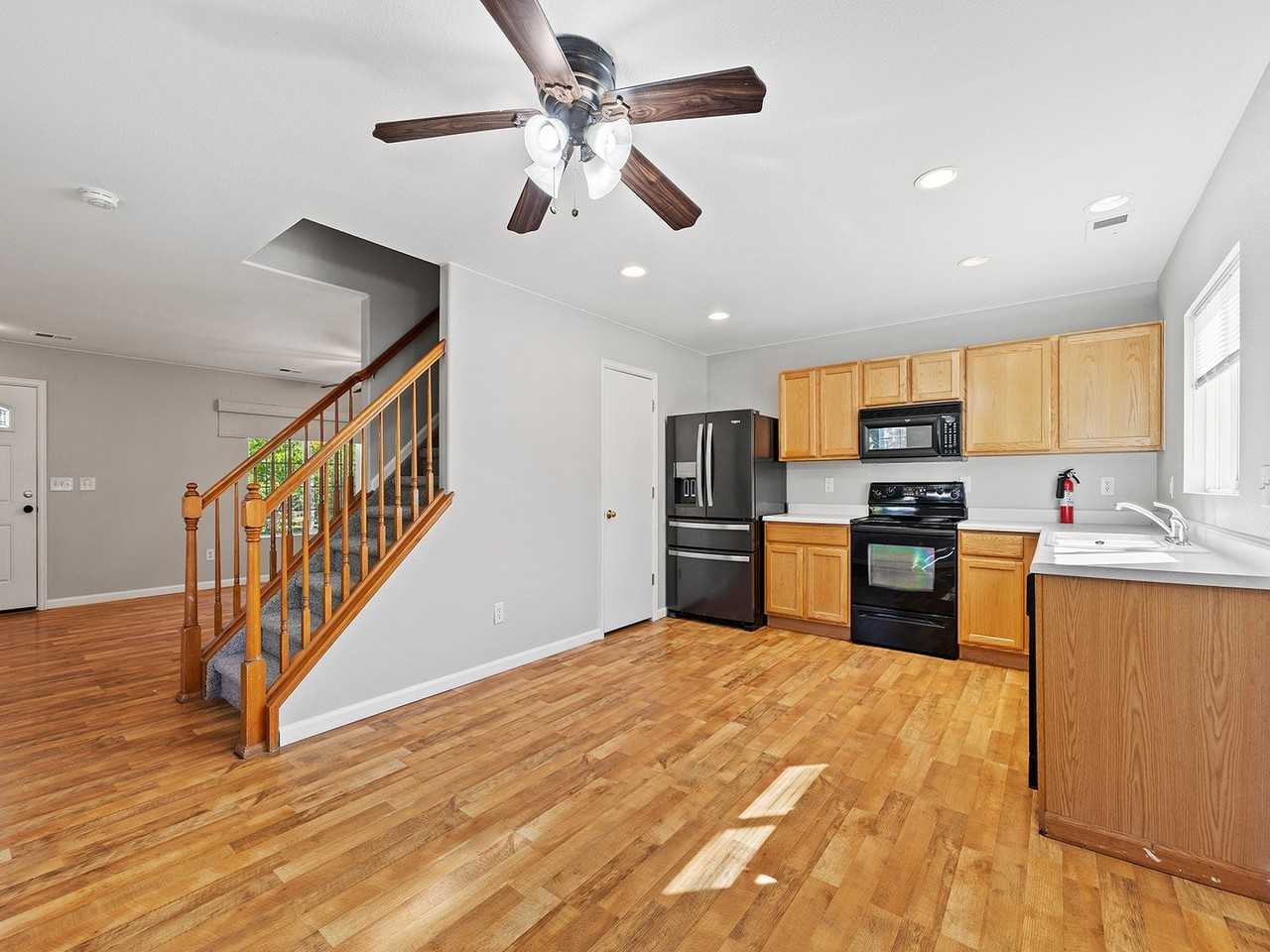 6803 Brittany Dr - Photo 2 of 17