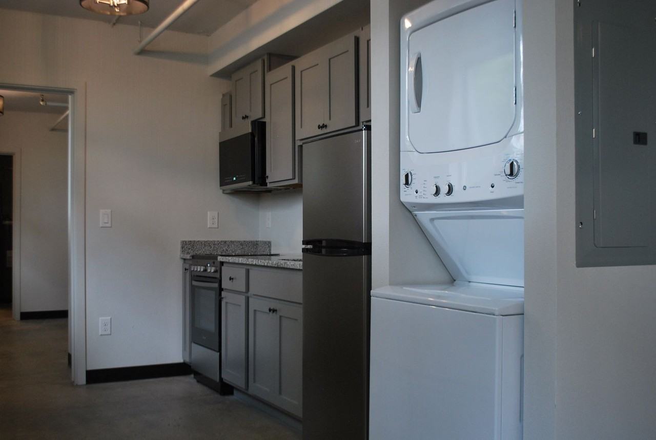 One Month Free - Photo 4 of 15