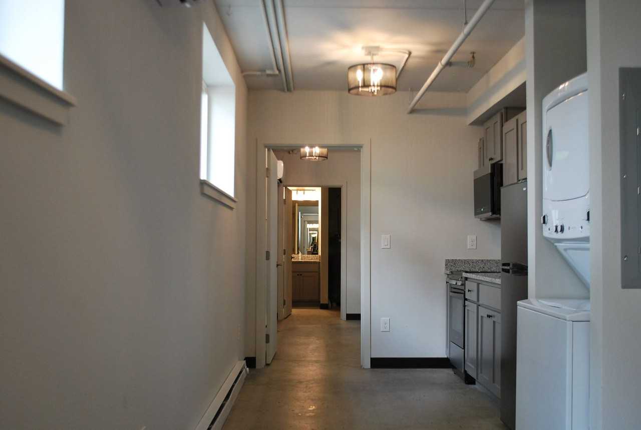 One Month Free - Photo 5 of 15