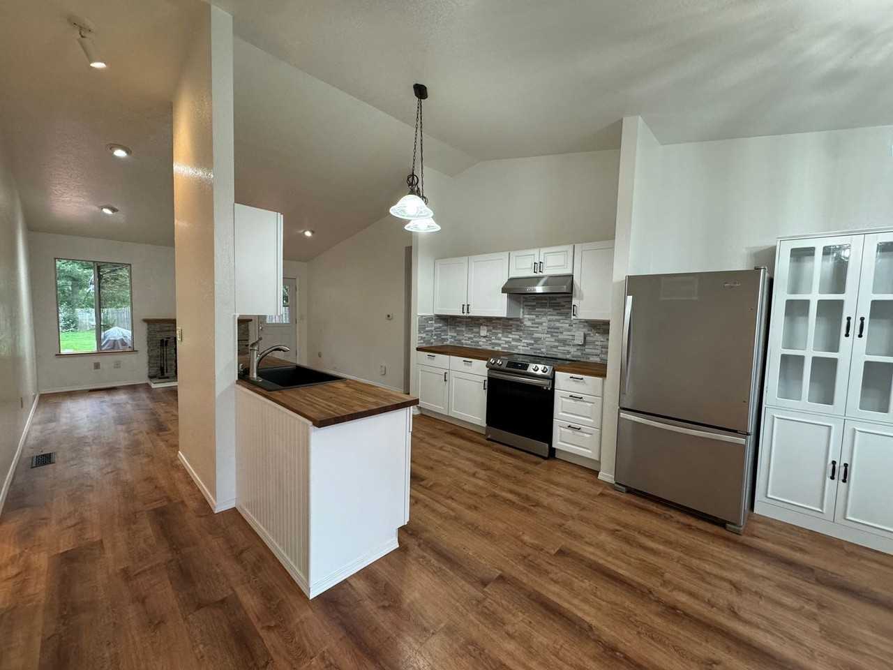 26118 189th Ct Se - Photo 3 of 23