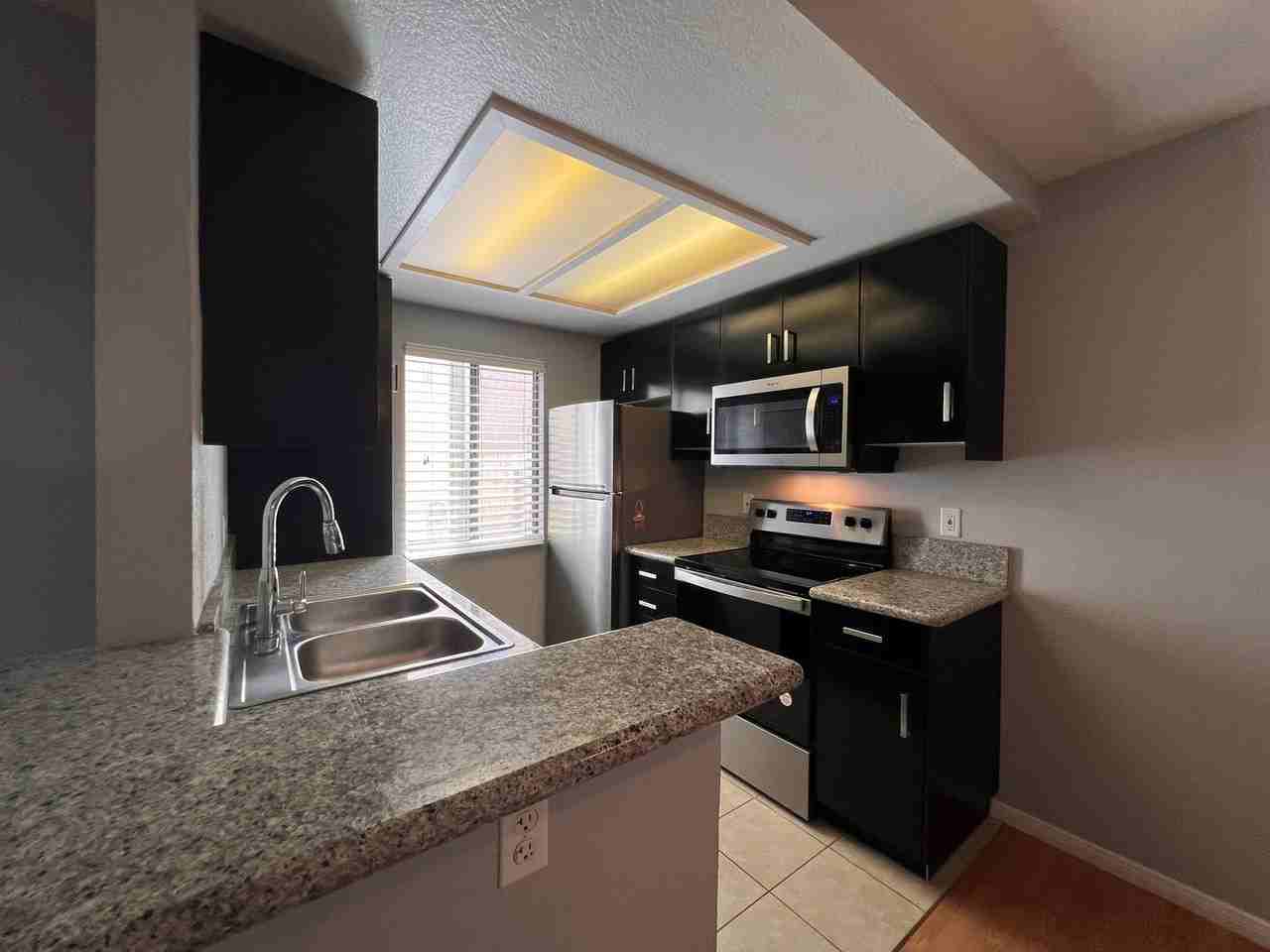 1654 Oliver Ave #5 - Photo 2 of 16