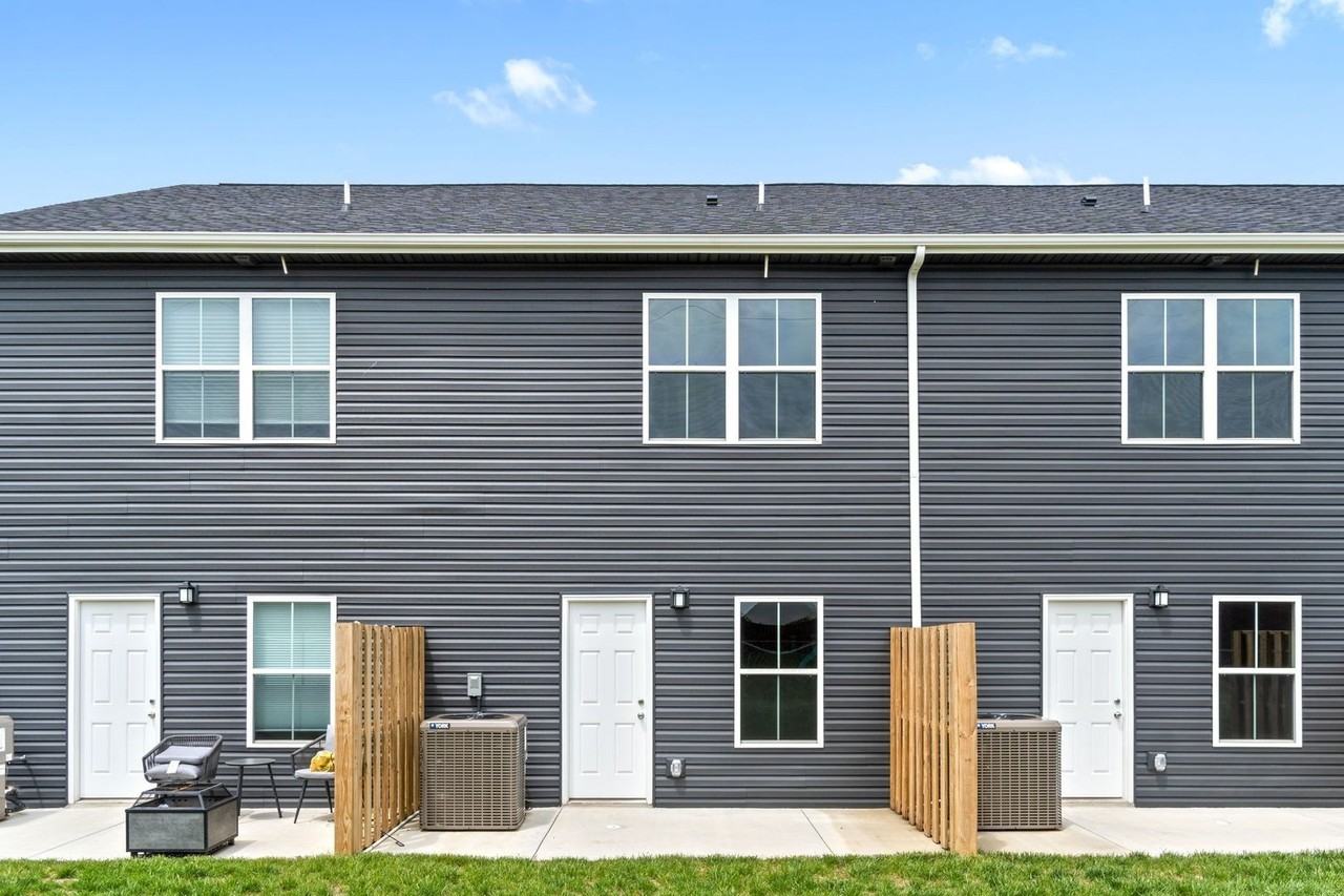 216 Drayton Dr Unit C - Photo 2 of 18