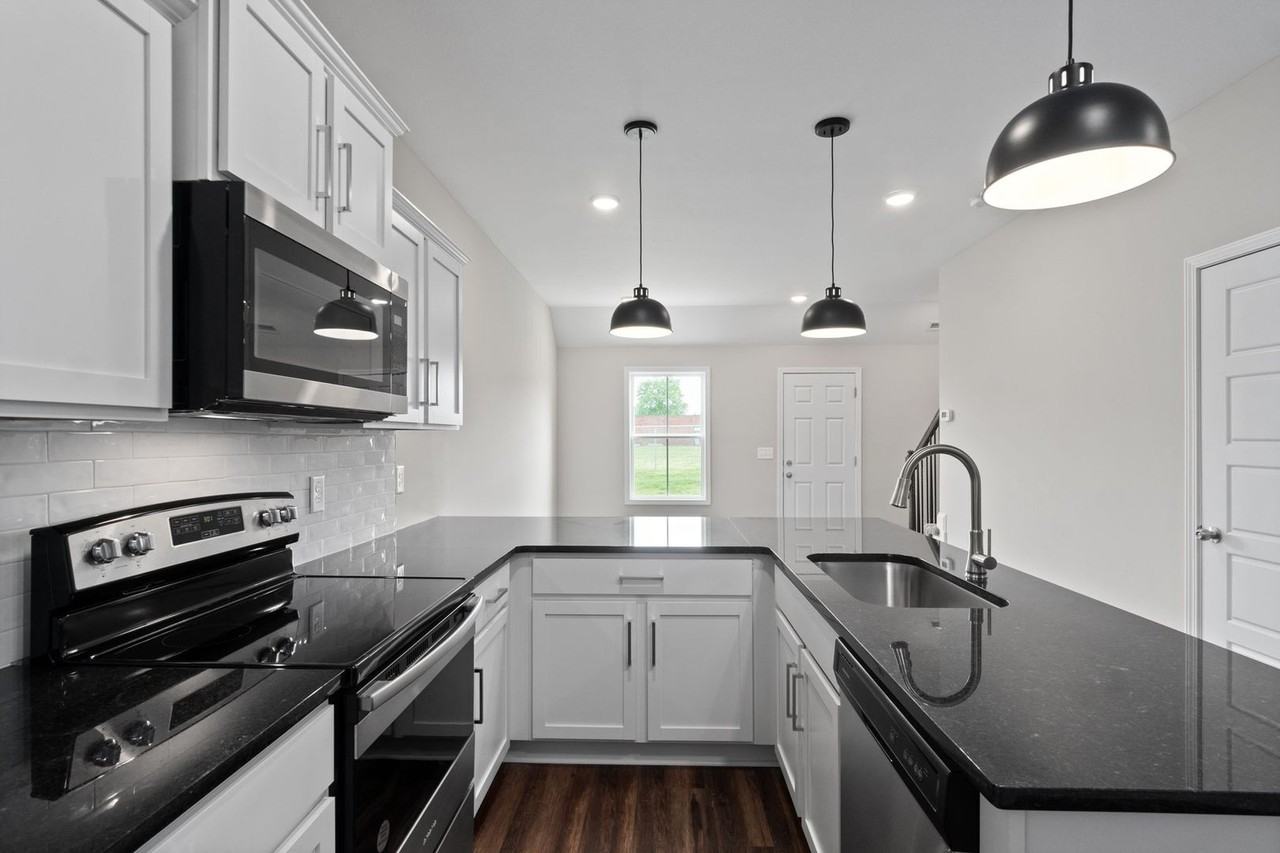 216 Drayton Dr Unit C - Photo 6 of 18