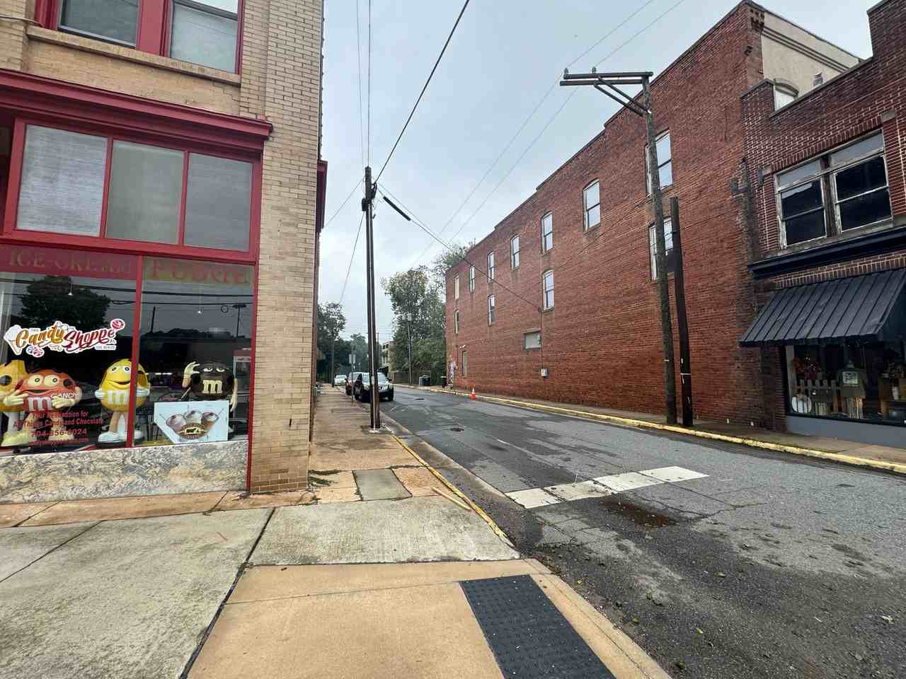 104 S Main St - Photo 3 of 36