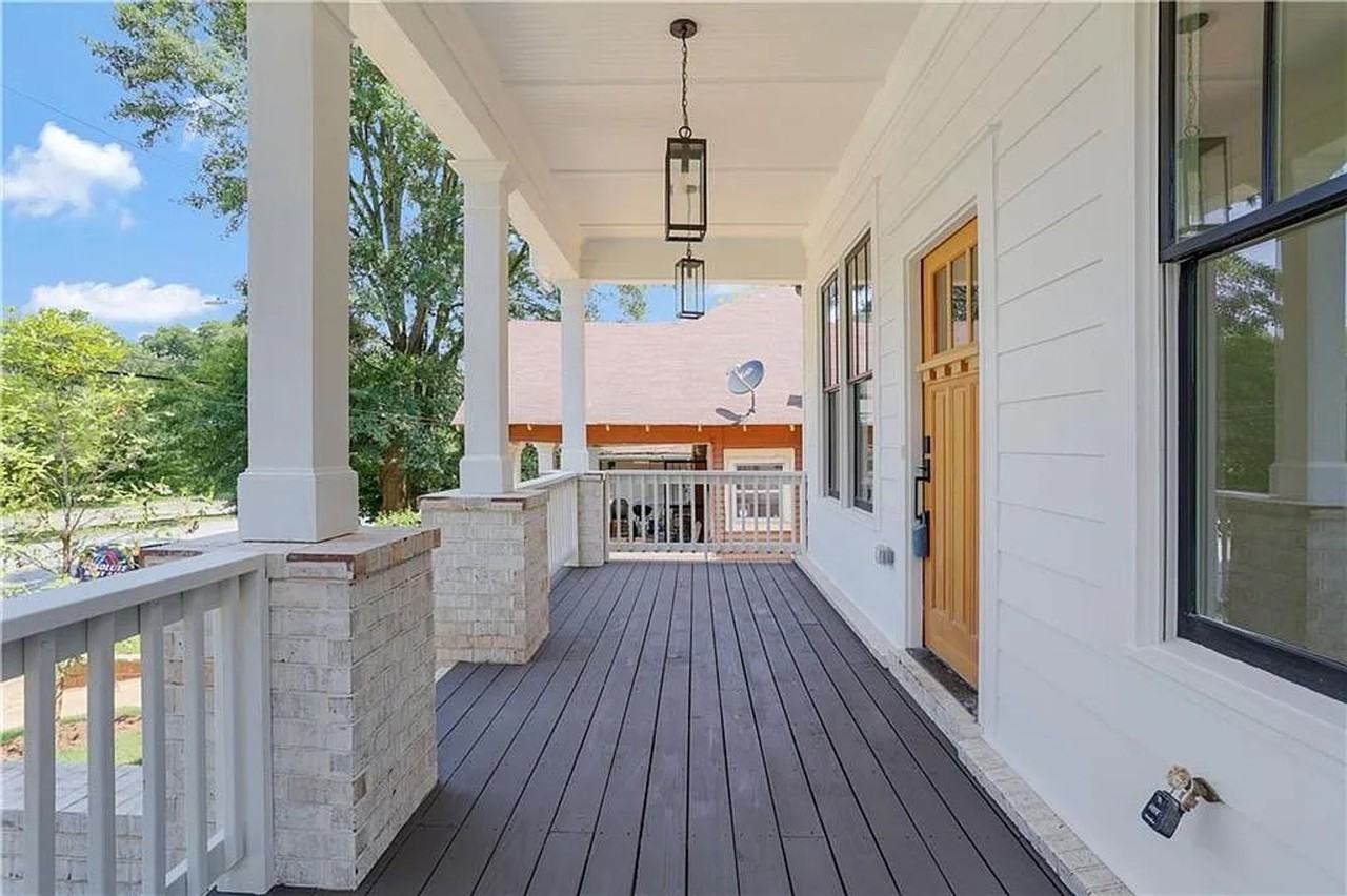 526 Langhorn St Sw - Photo 4 of 22