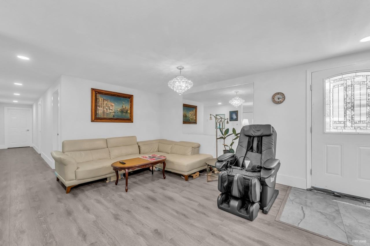 2585 Westhill Way Bsmt #BS - Photo 3 of 17