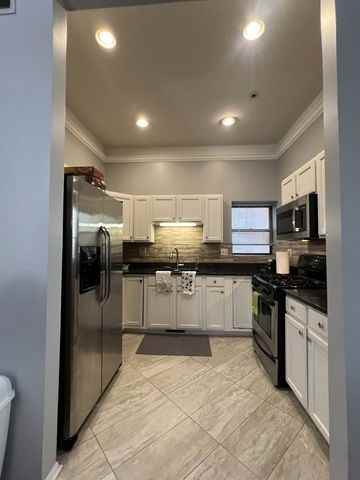 1332 N Cleveland Ave #1 - Photo 3 of 8