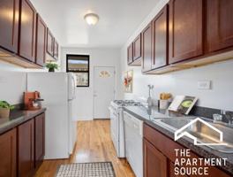 featured image of 821 W Waveland Ave #S1