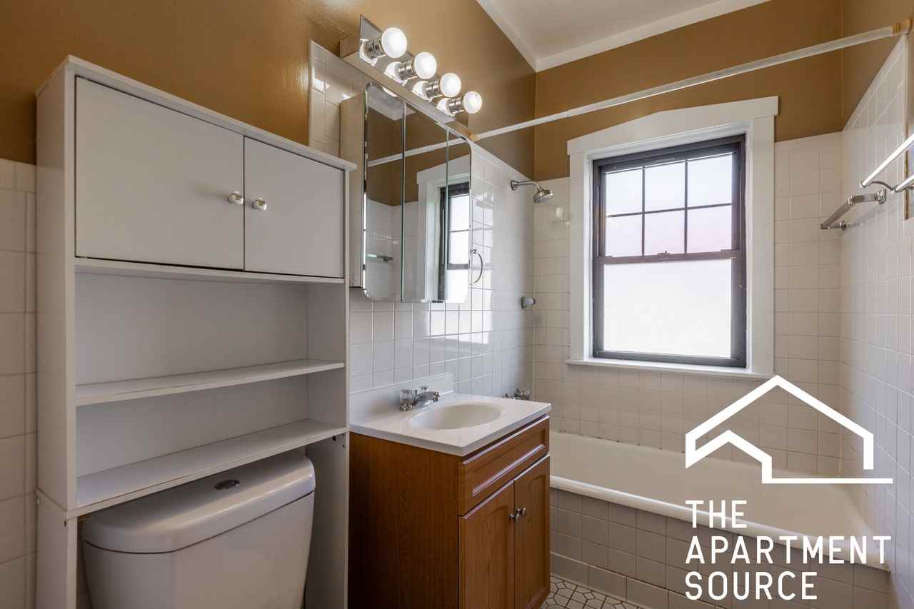 1313 Oak Ave #GDN - Photo 7 of 12