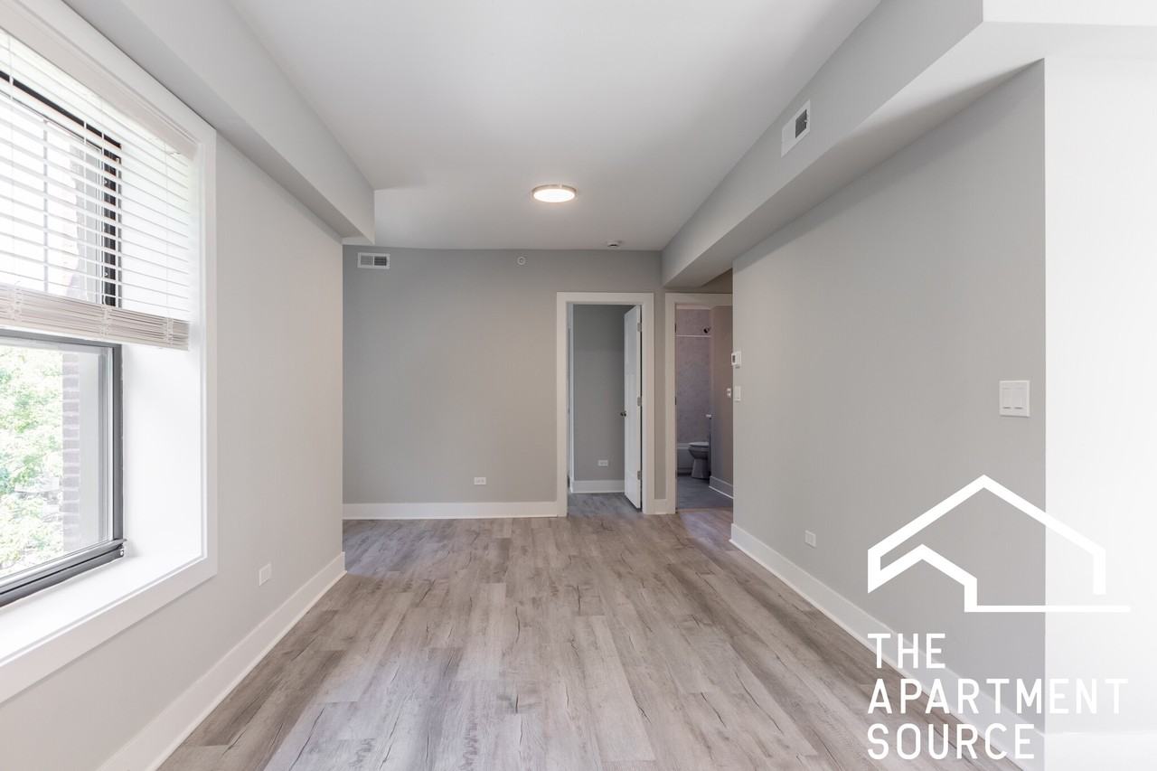 1133 Oak Ave #W1 - Photo 6 of 12