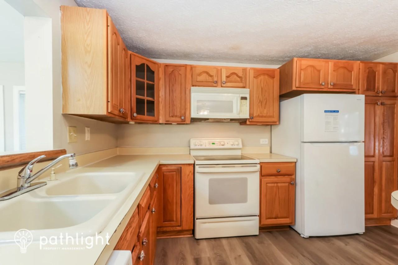 152 Independence Dr - Photo 3 of 19