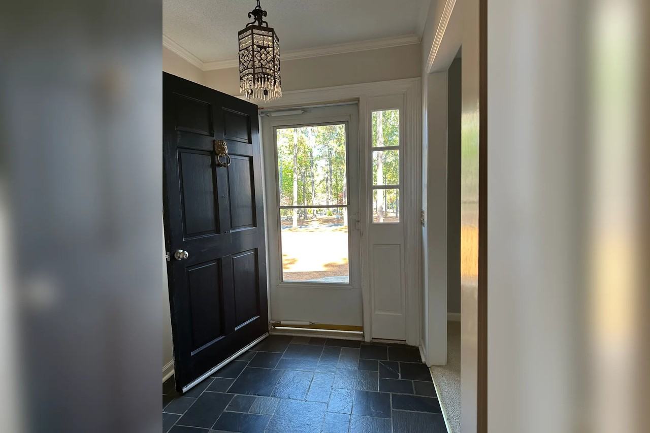 147 Pine Ridge Dr - Photo 3 of 15