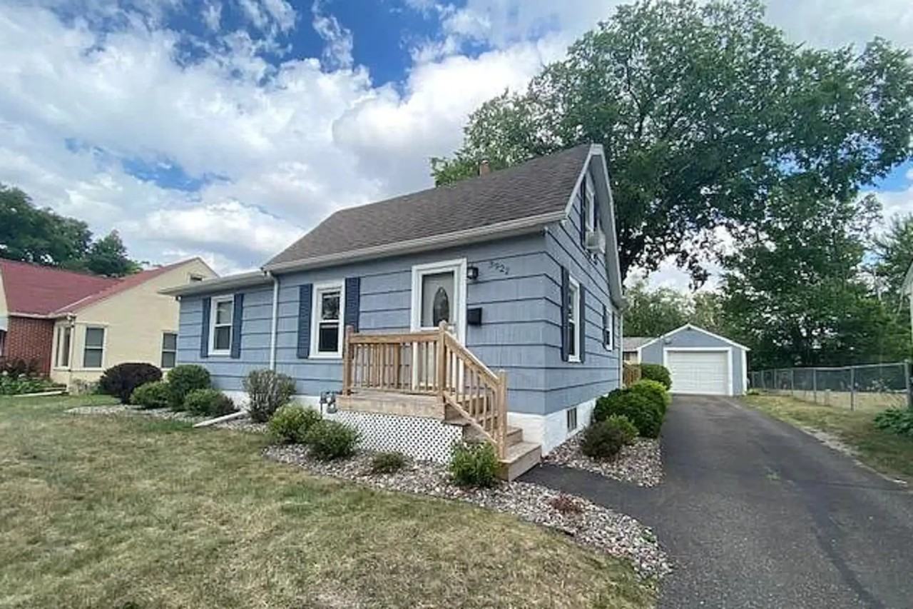 3922 Zane Ave N - Photo 2 of 10