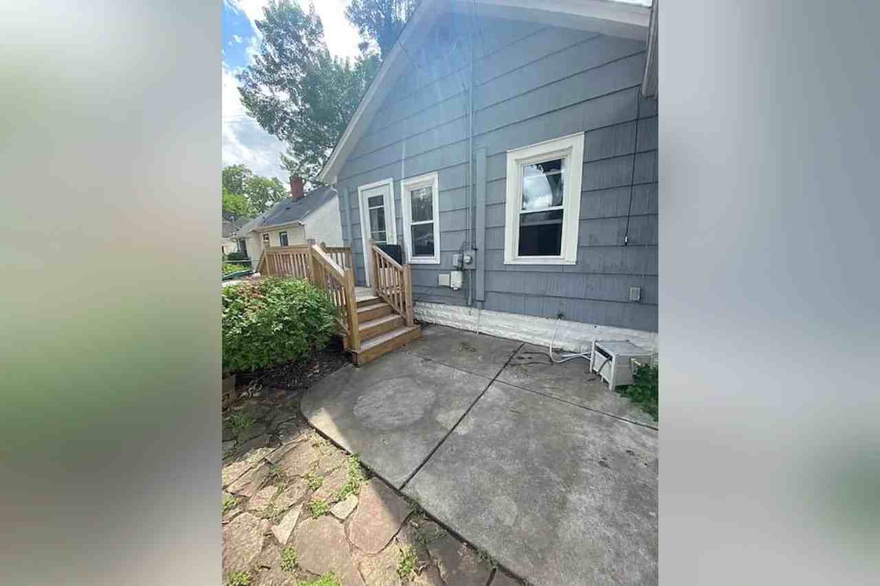 3922 Zane Ave N - Photo 3 of 10