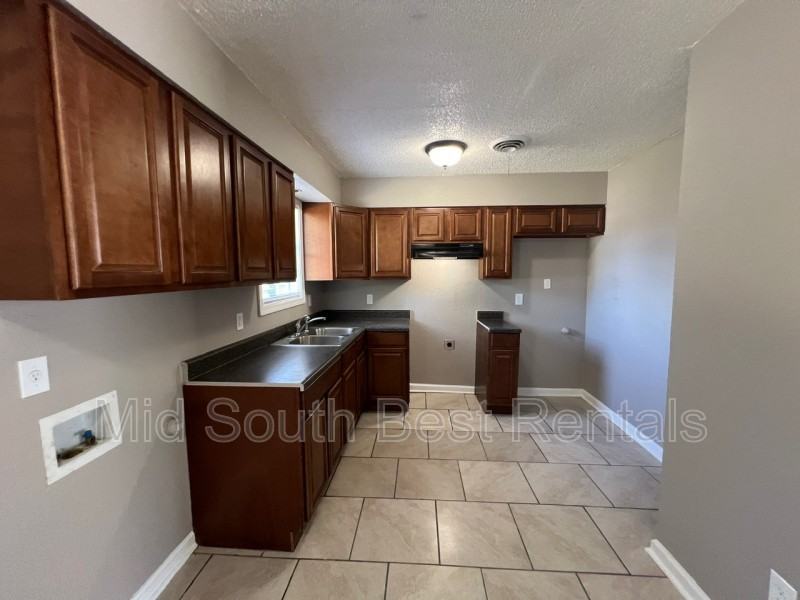 4088 Montana St - Photo 3 of 8