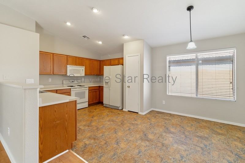 16213 North 161st Drive - Photo 7 of 23