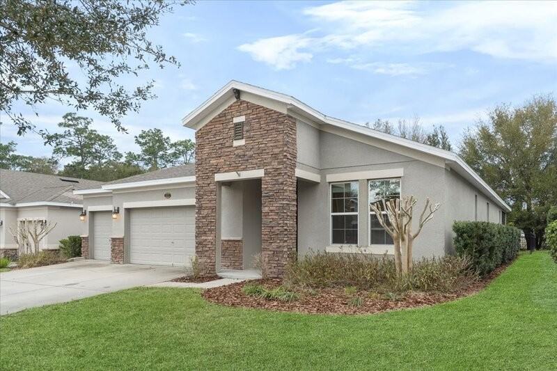 511 W Victoria Trails Blvd - Photo 3 of 38