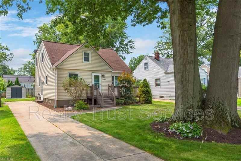 27863 Aberdeen Rd - Photo 2 of 39