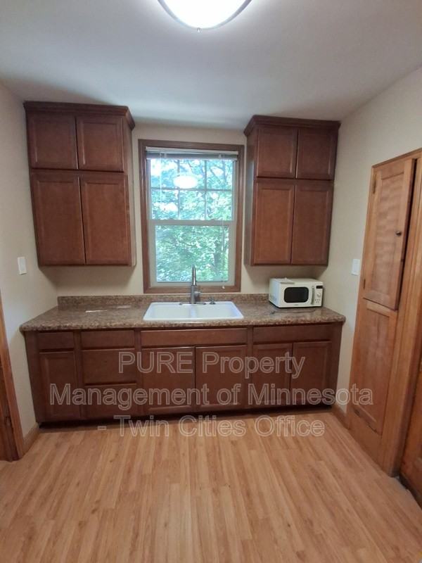 1837 Franklin Ave Se Uppr - Photo 3 of 31