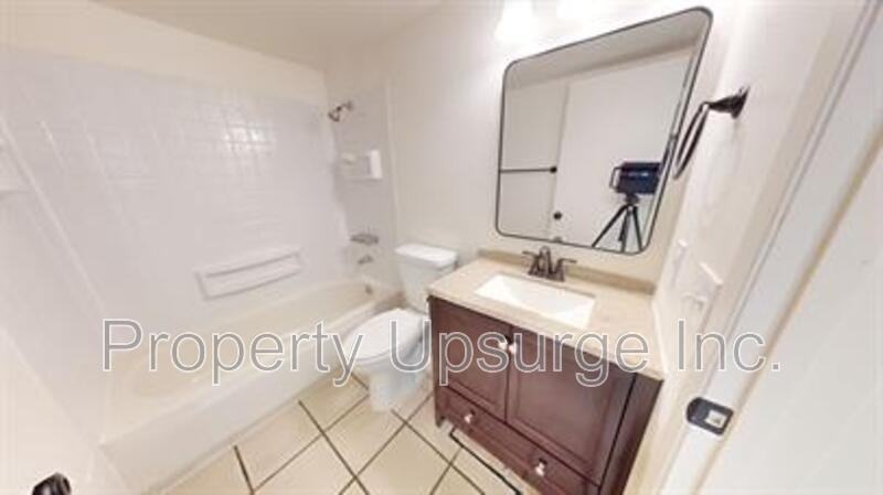 715 Mary St #9 - Photo 6 of 13