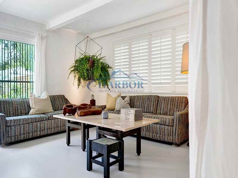 940 W 6th St - Photo 3 of 50