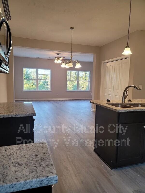 310 Negri Ct - Photo 2 of 39