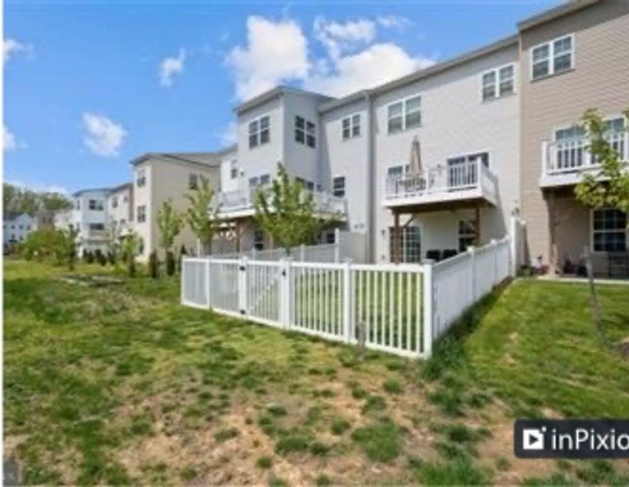 525 Liam Pl - Photo 2 of 21