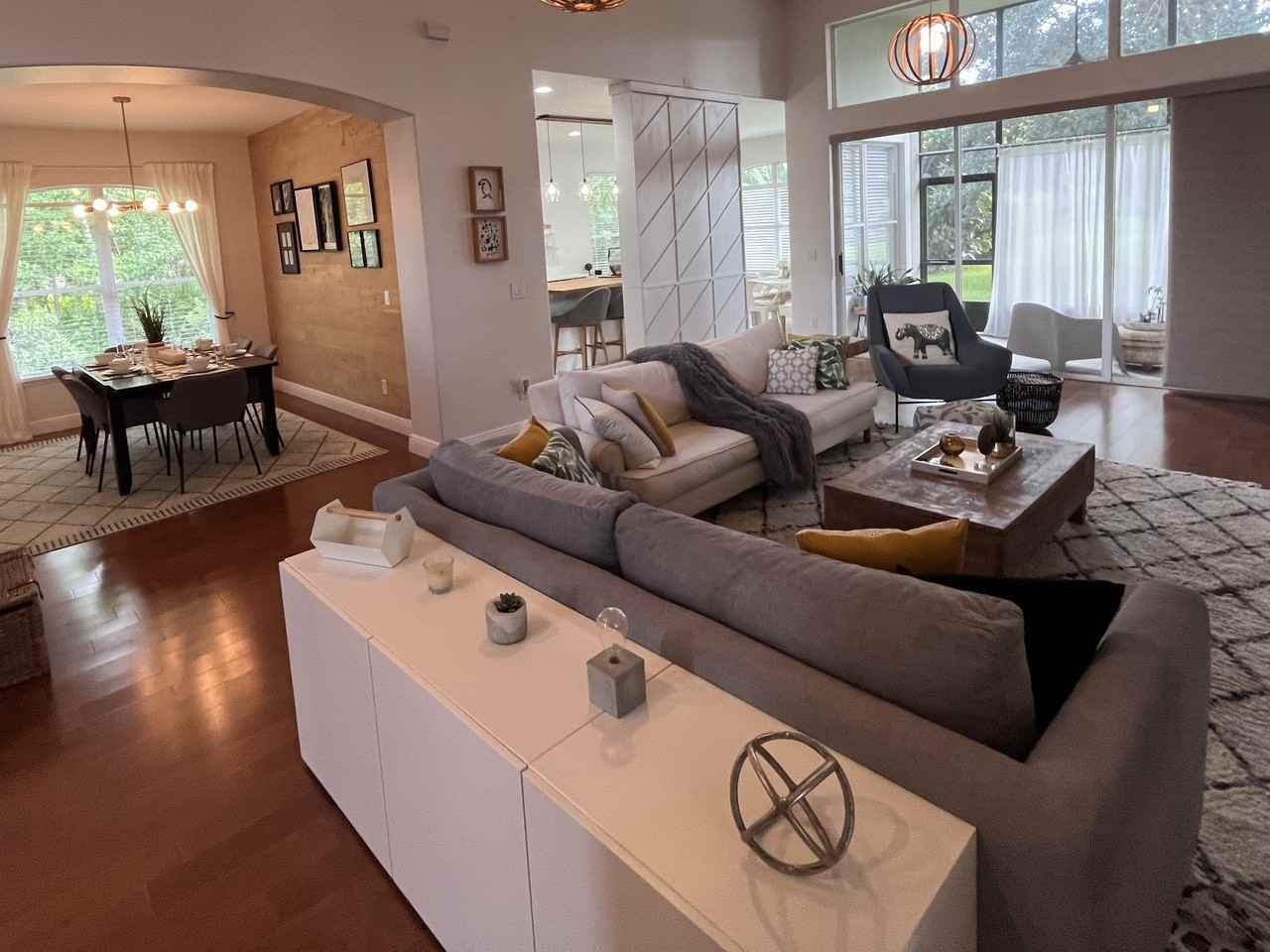 1001 Landview Ct - Photo 3 of 24