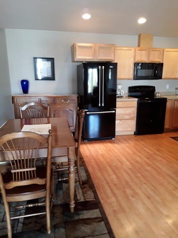 106 Sinopah St - Photo 3 of 14