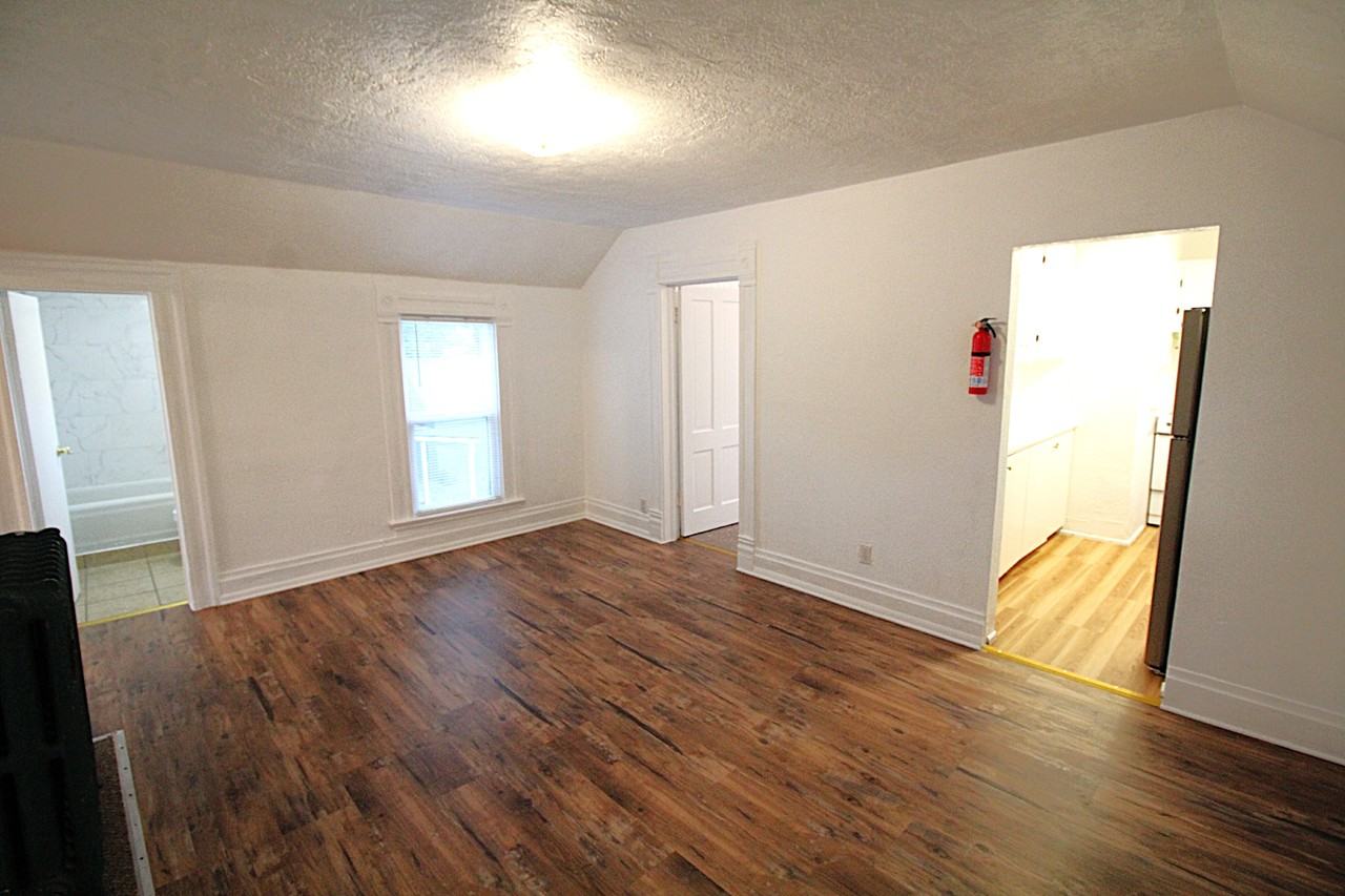 309 E Bannock St - Photo 2 of 14