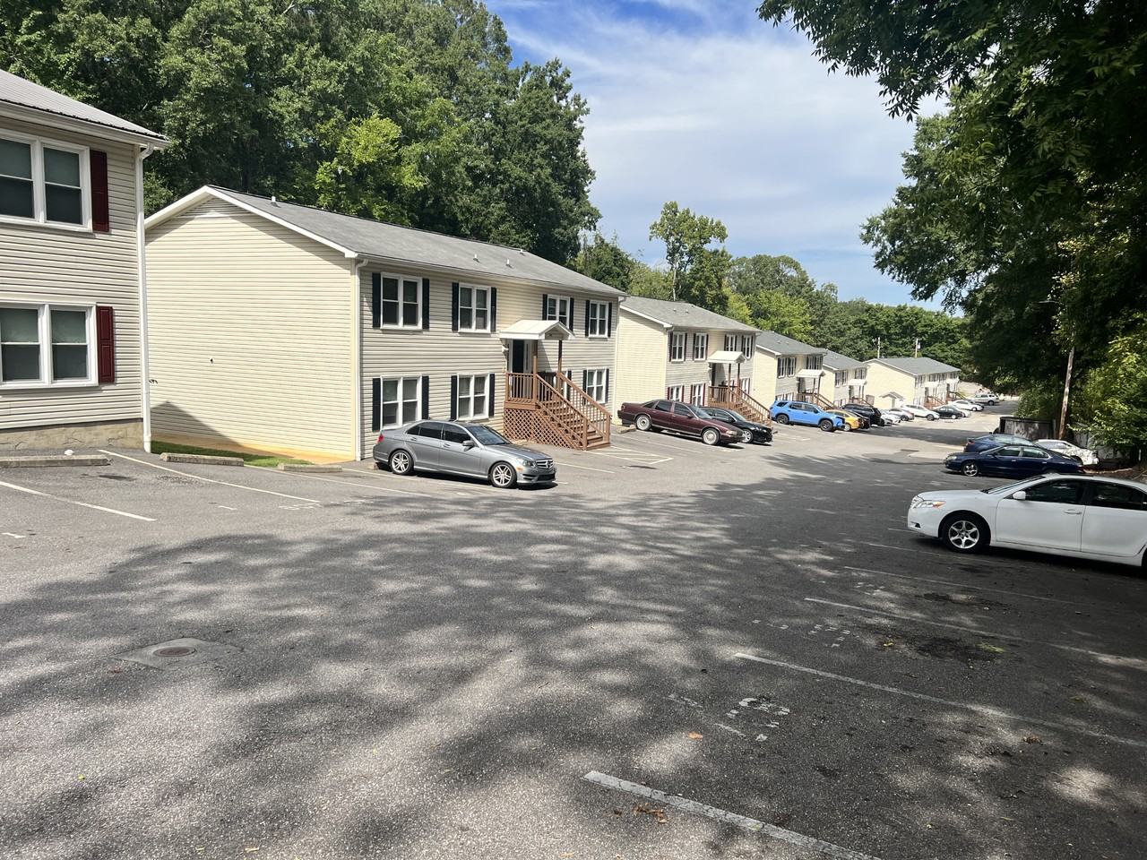 795 Cherry St - Photo 3 of 4