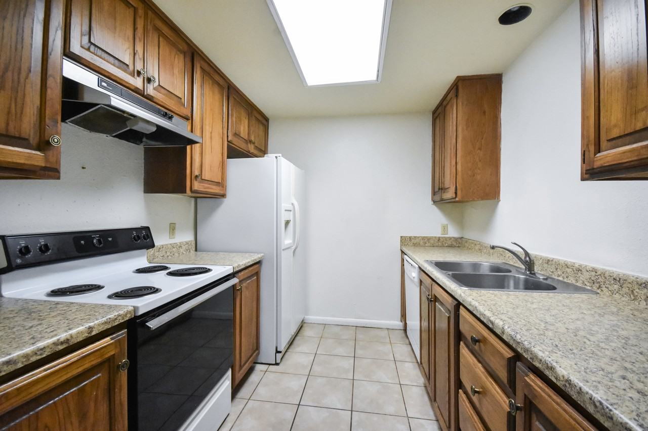 2529 Rio Grande St #85 - Photo 7 of 30