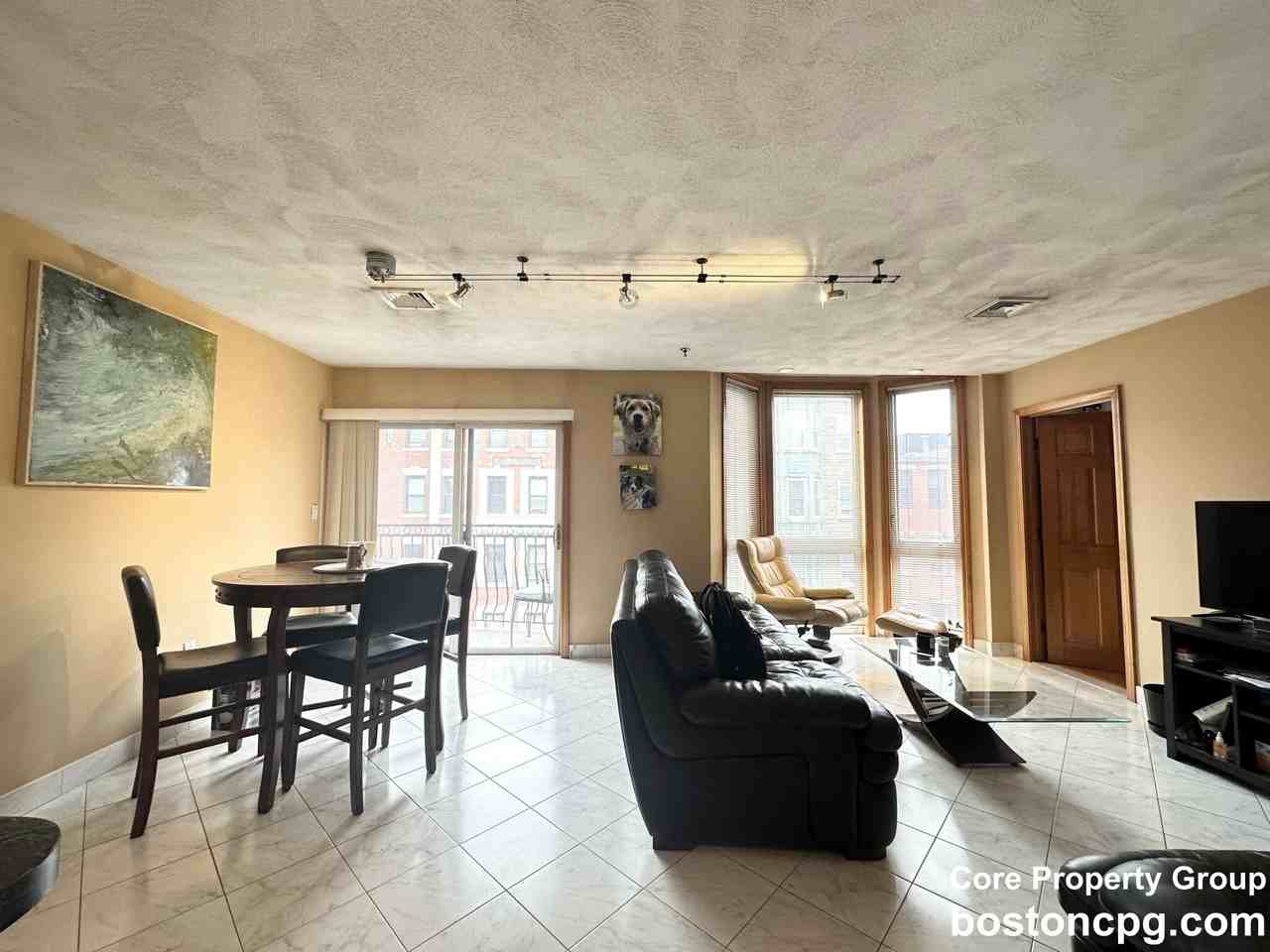 237 Hanover St #4B - Photo 2 of 17