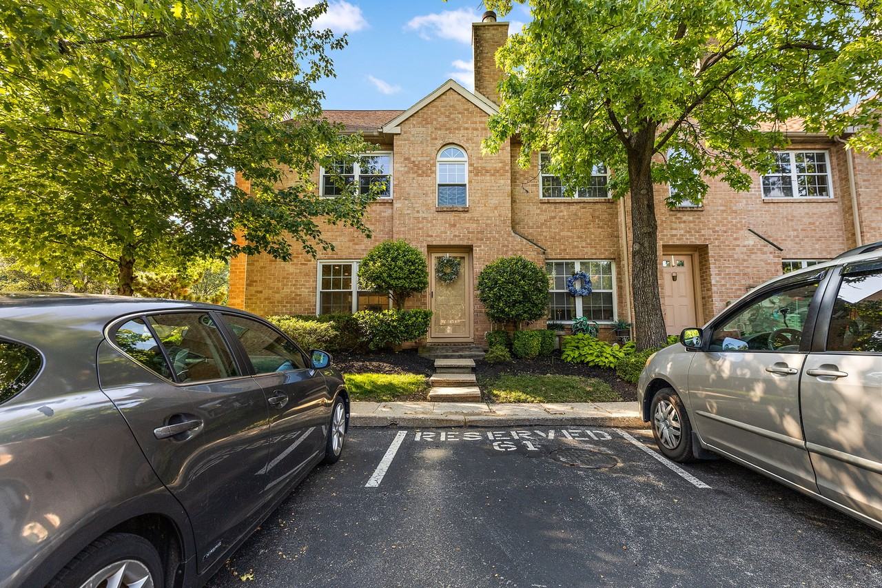 38 Rampart Drive - Photo 2 of 26