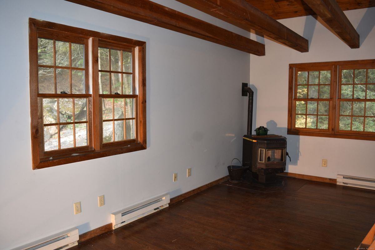 17 E Bucks Rock Rd - Photo 3 of 12