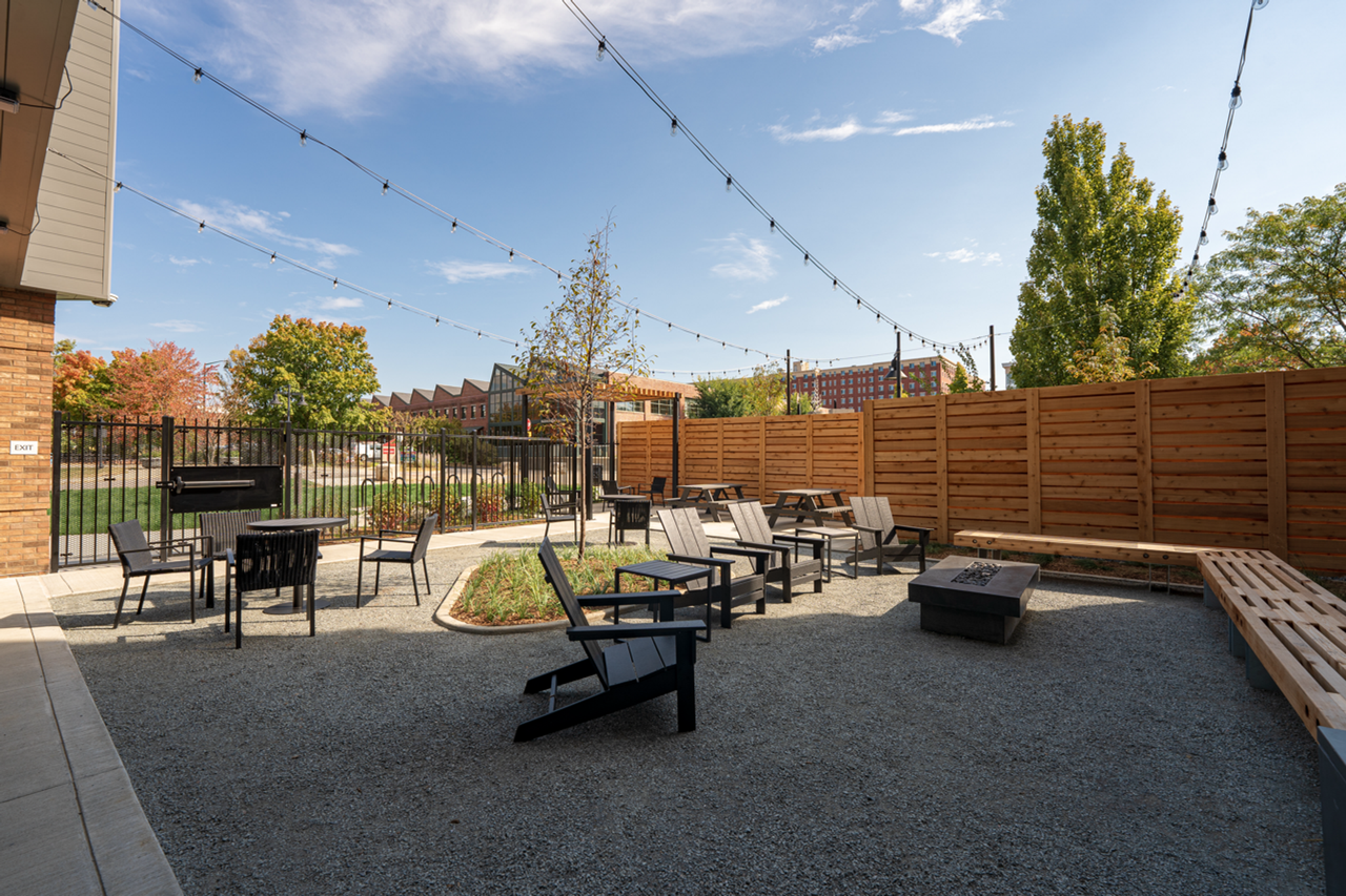 The Ellis - Photo 4 of 21