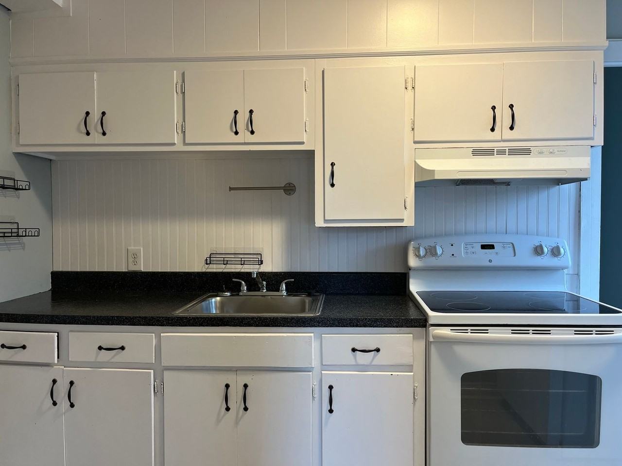 200-202 E. Lemon St. - Photo 2 of 25