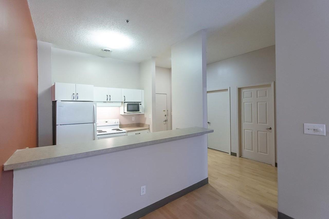 Tenth & College Apartments - Photo 7 of 50