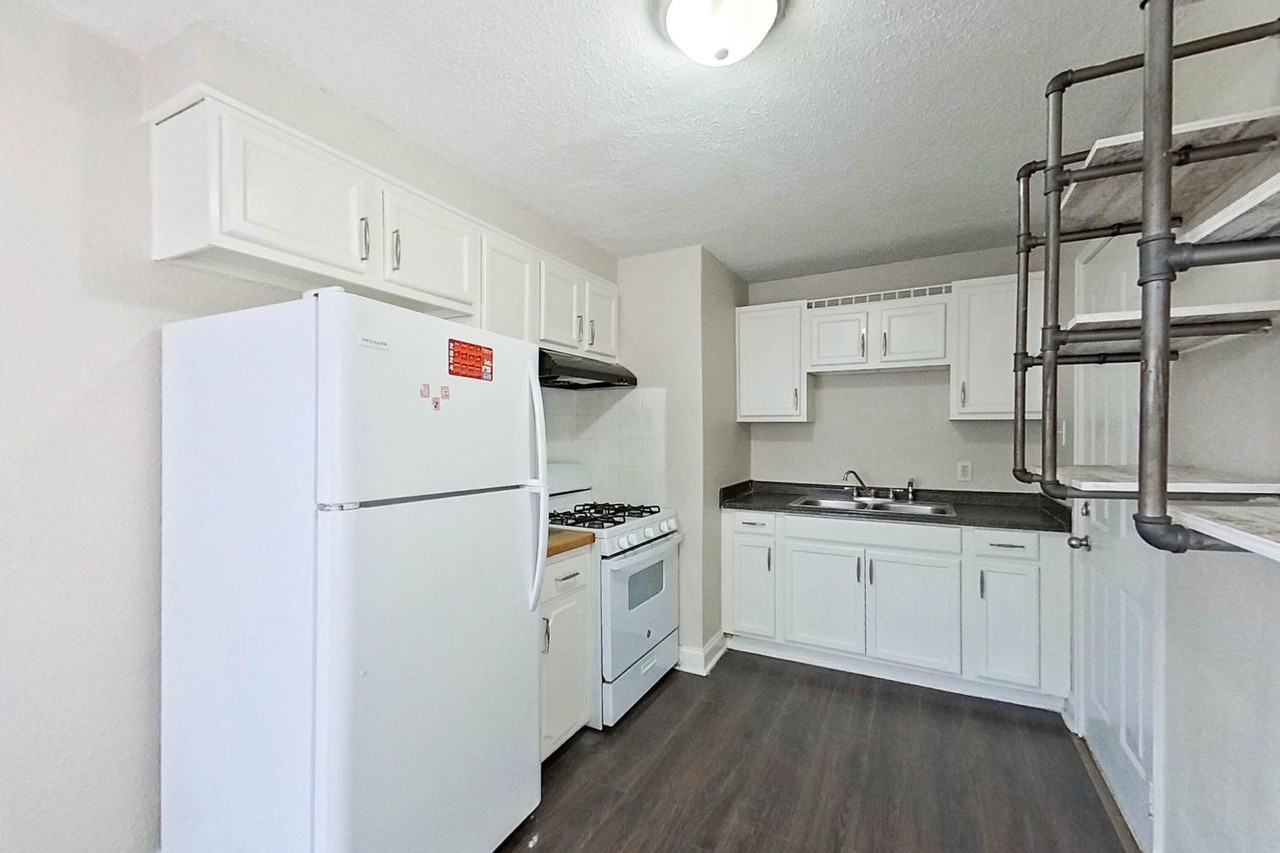 2267 Homestead Dr - Photo 6 of 22