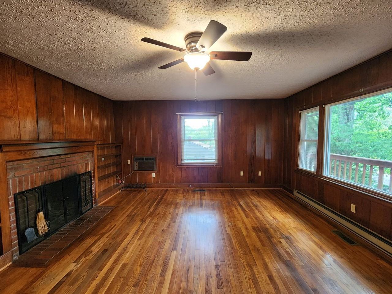 2 Woodlands Dr - Photo 3 of 15