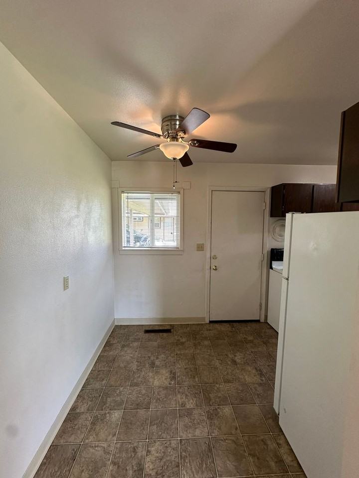 Tilly Cherry Manor - Photo 2 of 6