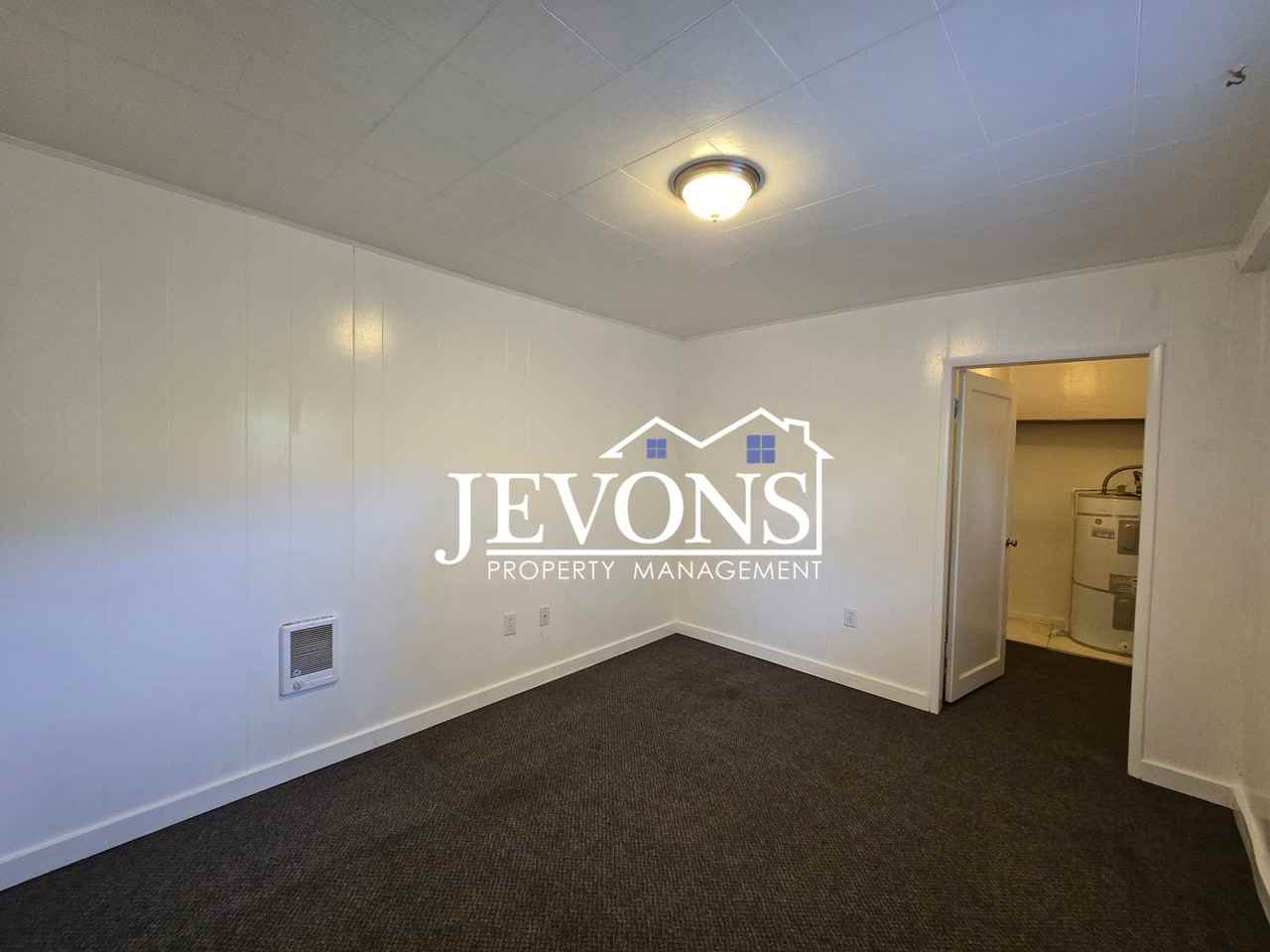 10683 Us Highway 12 - Photo 6 of 28