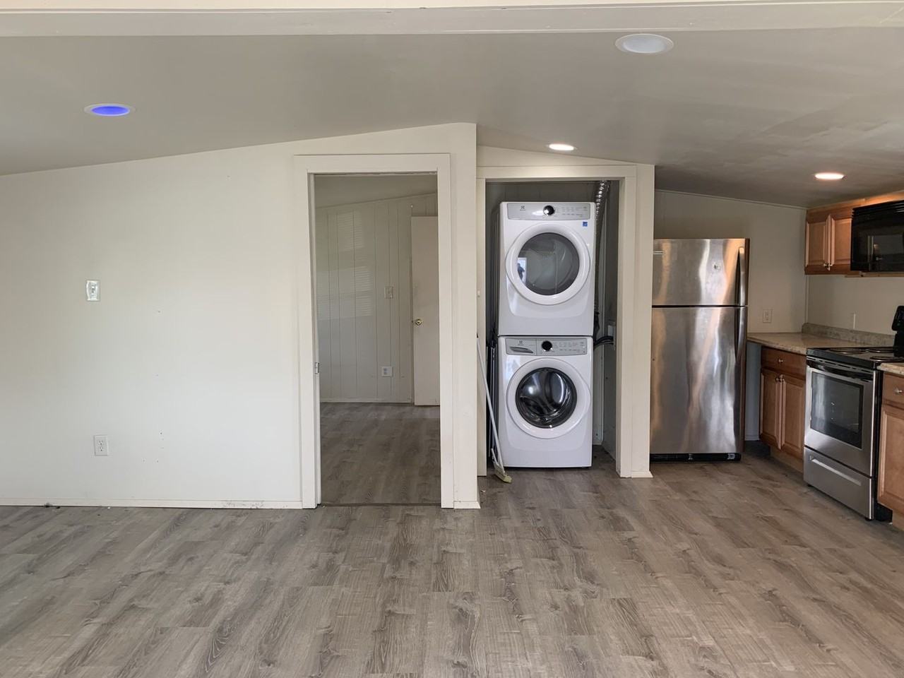 302B Fairmount Ave - Photo 4 of 15