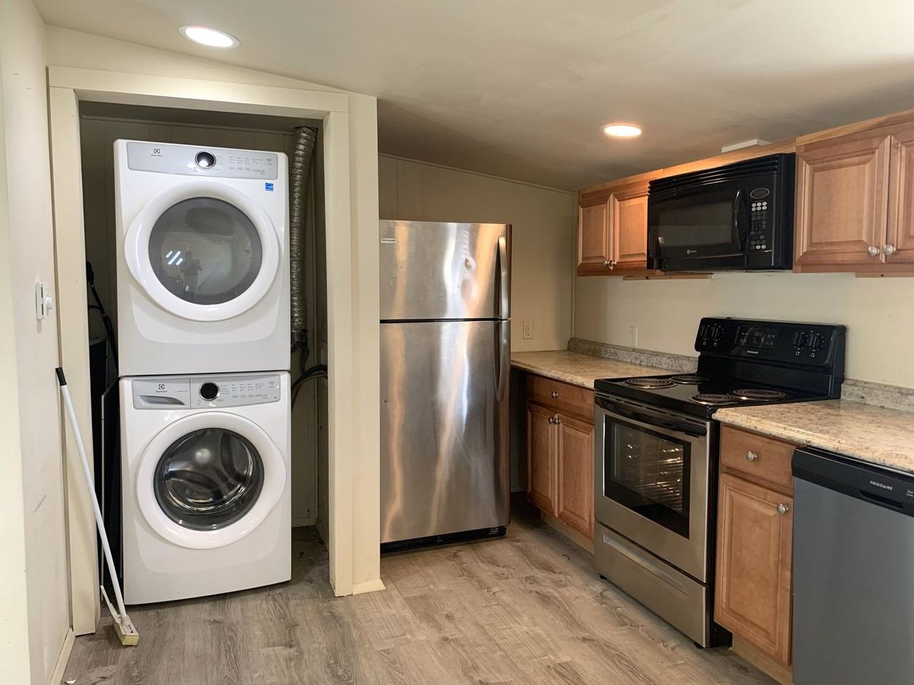 302B Fairmount Ave - Photo 5 of 15