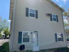 featured image of 420 S Summit St